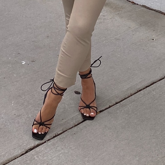 black tie up Sandals - Picture 2 of 8